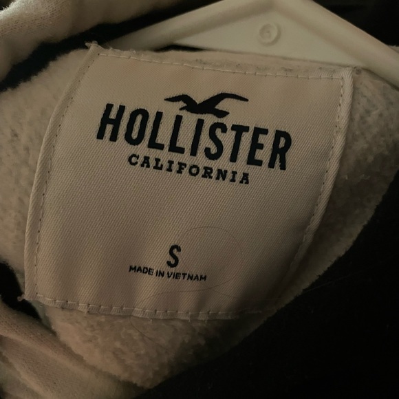 Hollister sweatshirt - Picture 3 of 3